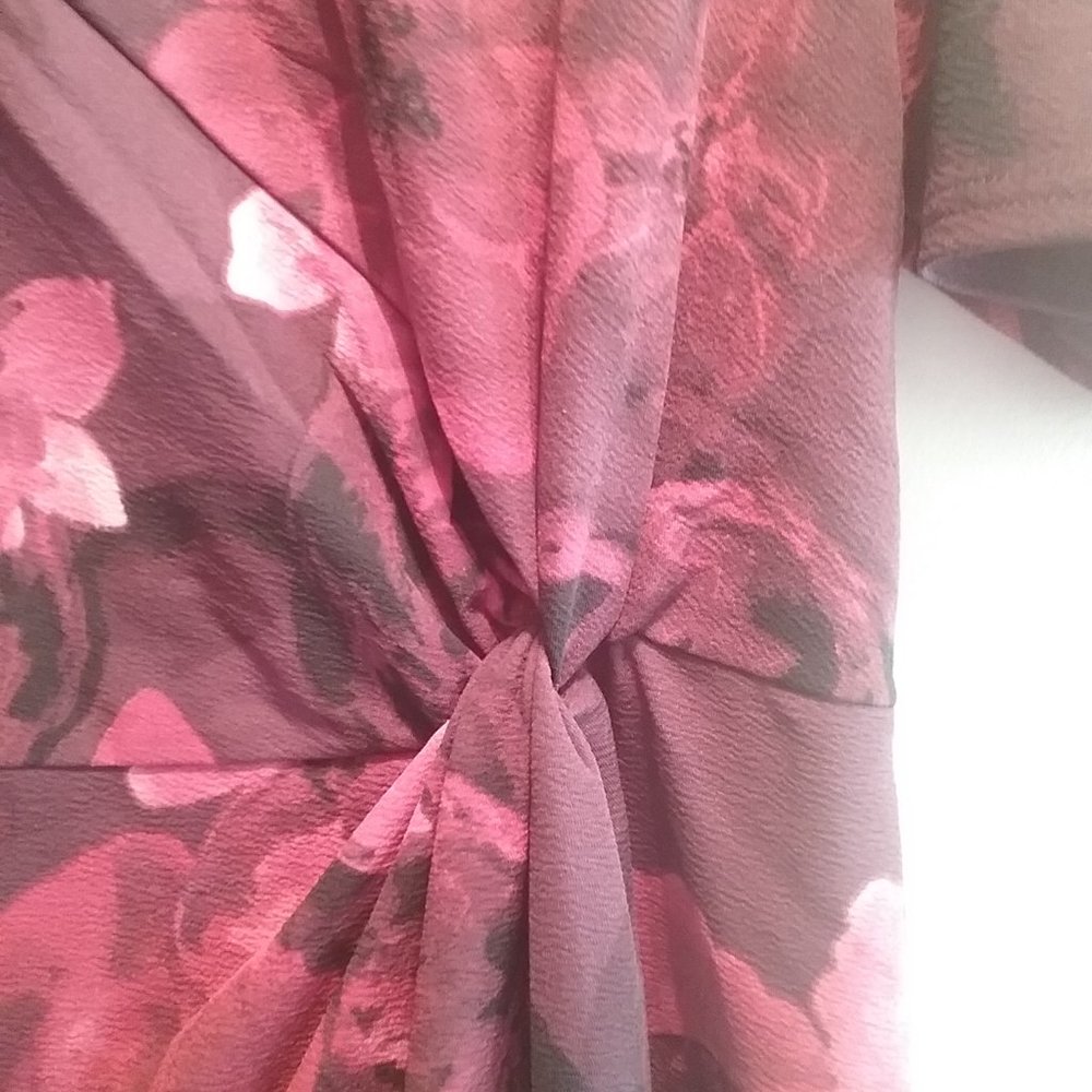 Signature Collection dress - Picture 2 of 7